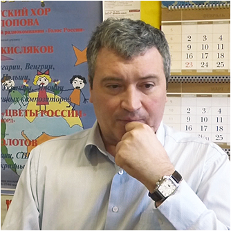 Анатолий Львович Кисляков в своём рабочем кабинете во время интервью Анатолий Львович Кисляков в своём рабочем кабинете во время интервью